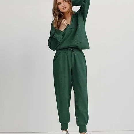 Premium Cozy Set – Soft Half-Zip Top & Relaxed Jogger Pants